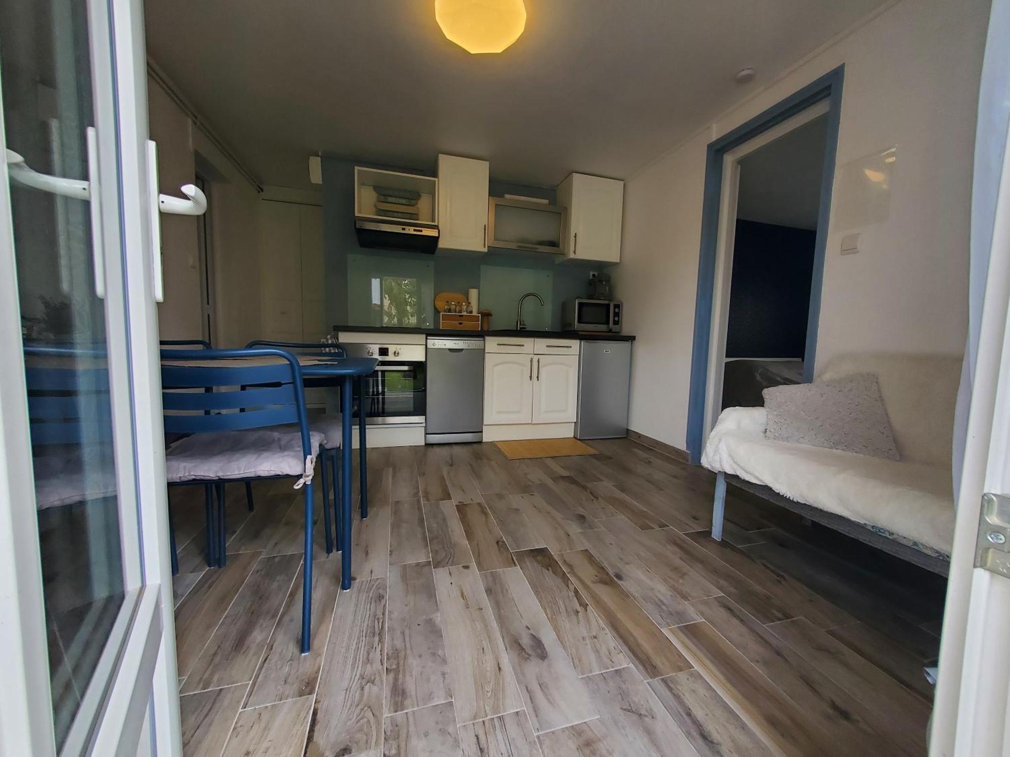 Appart 28M2 Avec Jardin Et Parking Prives, Chambre Separee Milhaud Екстериор снимка